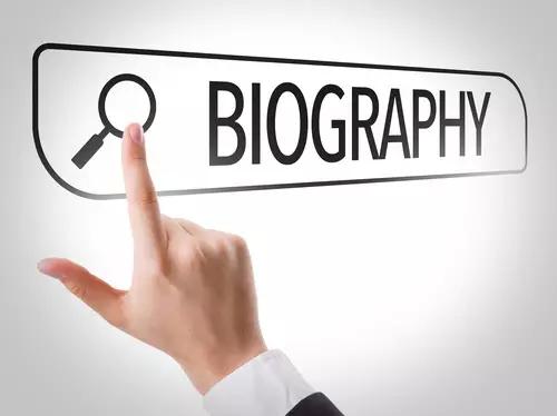 Tips for Writing a Compelling Artist Biography featured image