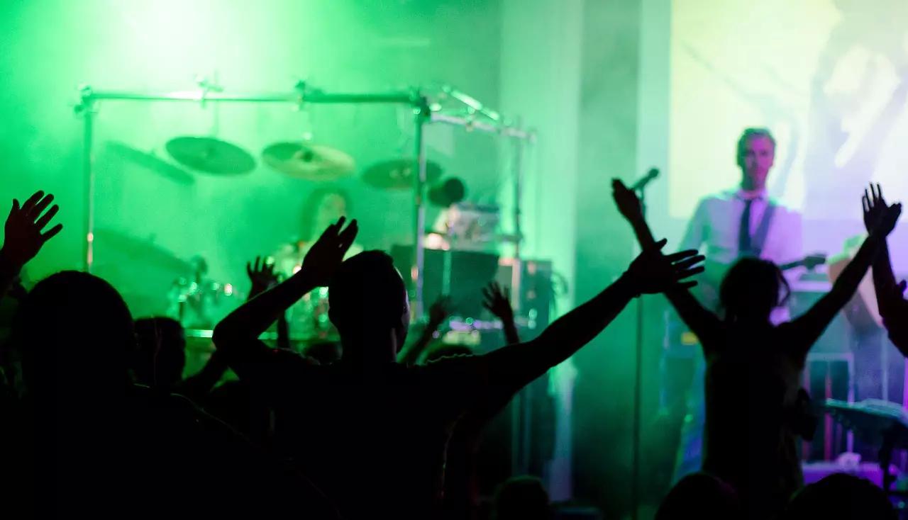 Signs That You Are Ready for a Music Manager featured image