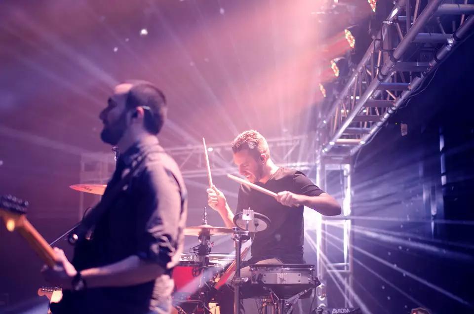 The Difference Between a Music Manager and a Talent Agent featured image