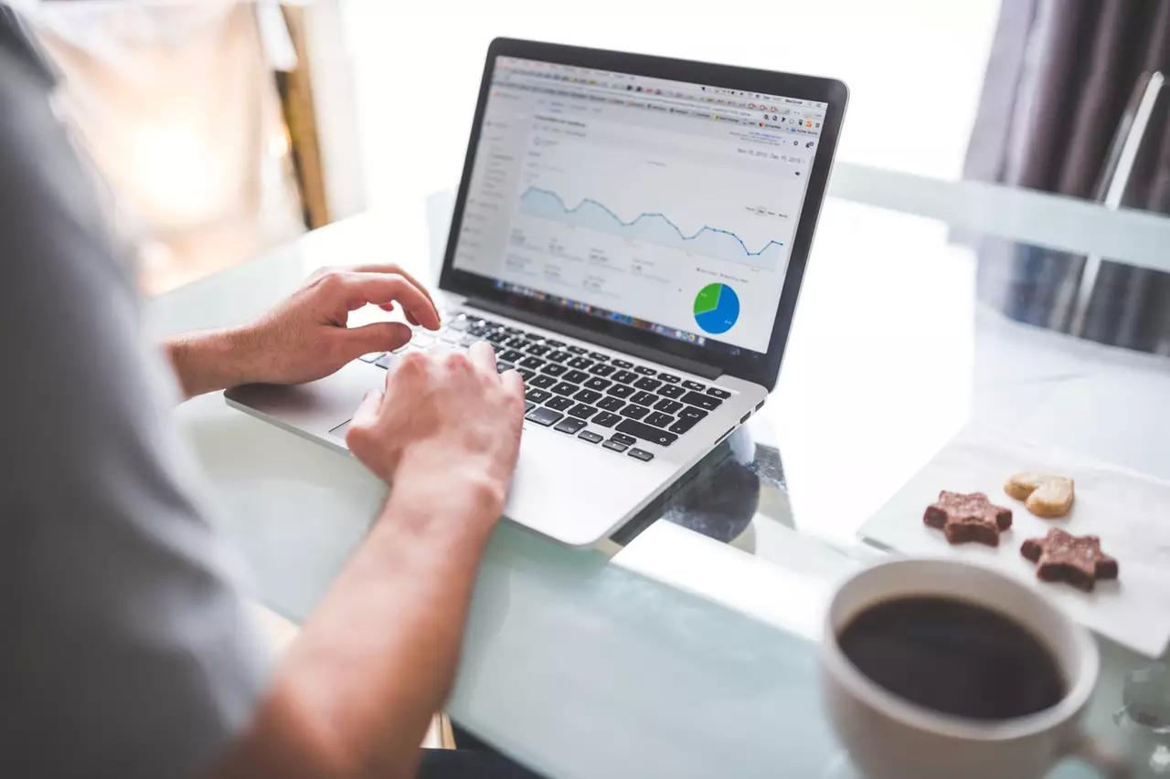 4 Solutions for Promoting Your Music Using Internet Marketing featured image