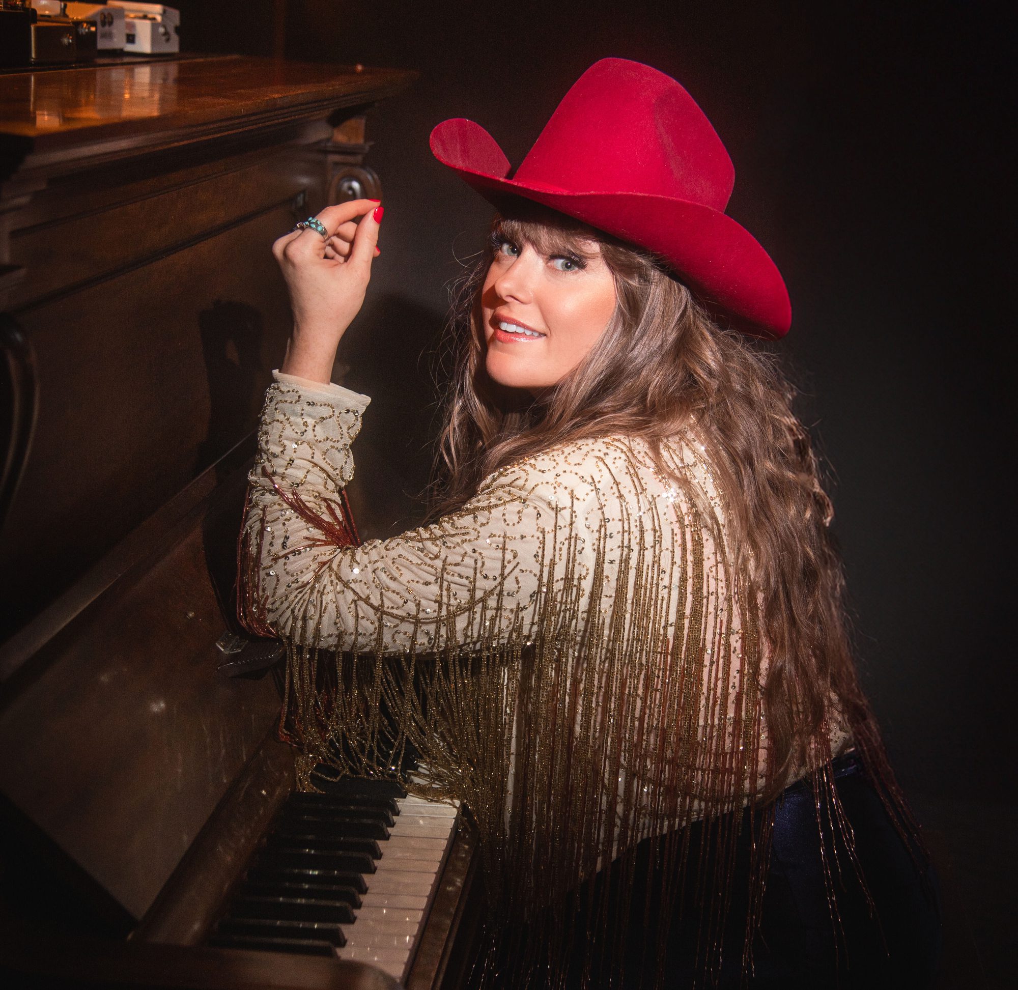 Deidre Thornell Drops New Boot-Stomping Single ‘Honky Tonk’ featured image