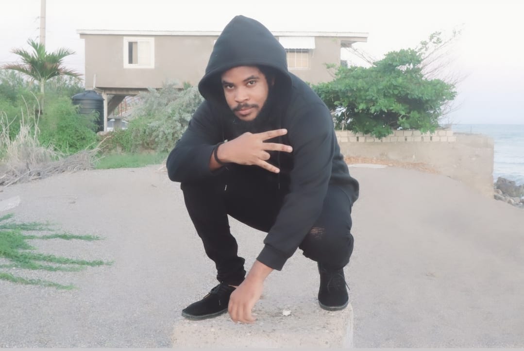Blending the Diverse Fusions of Rock, Reggae, and Roots: Aspiring Reggae Artist Elijah Mawli Hopes To Make His Mark With Latest Single ‘These Wings’. featured image