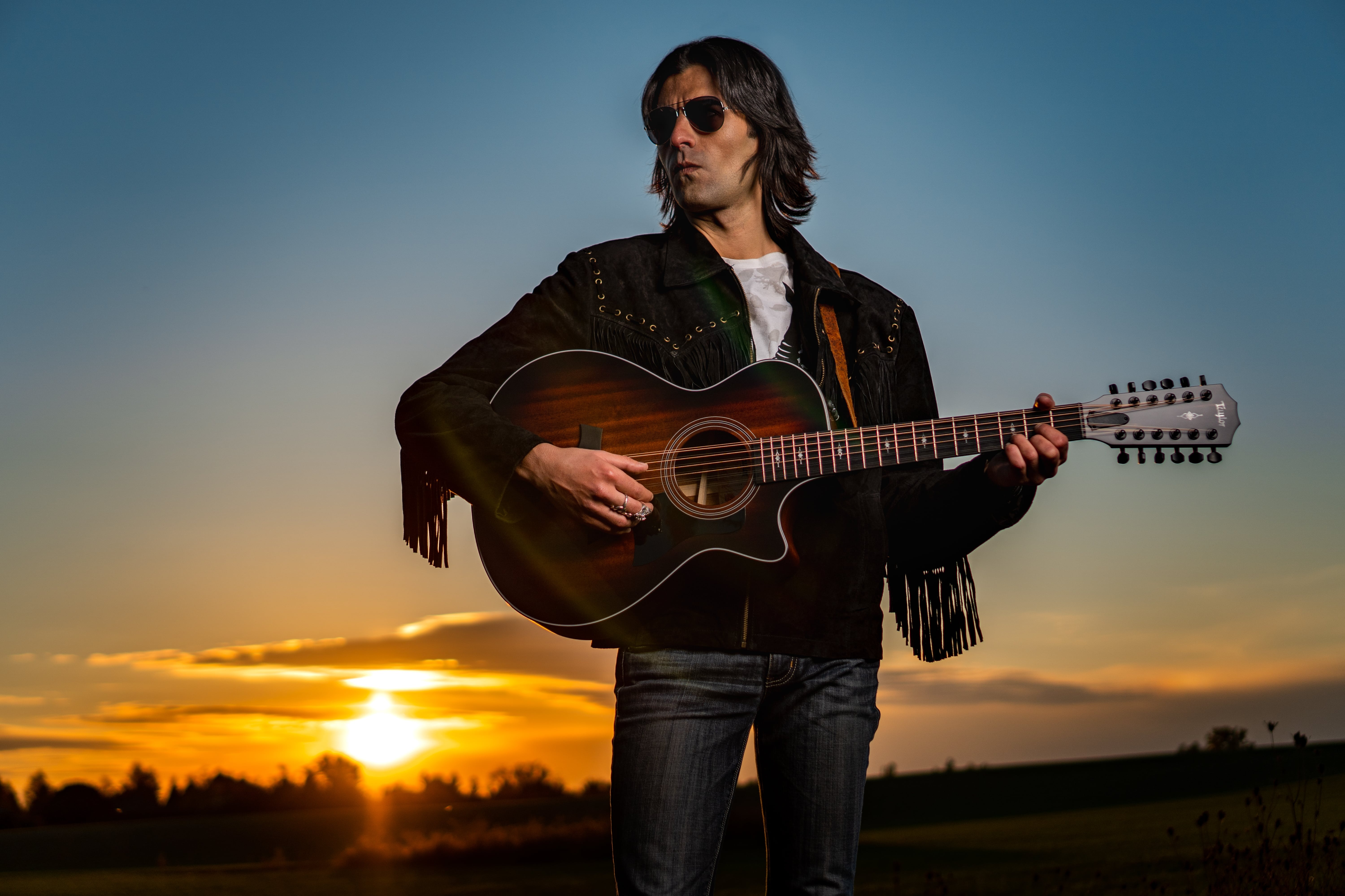 Embrace the Raw, Melancholic Melodies of Americana with Transformative Storytelling – Singer-Artist Damien Rattler Drops New Album featured image