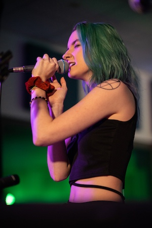 Indie-Pop Artist Catlea Turns The Tables on an Unfaithful Lover featured image