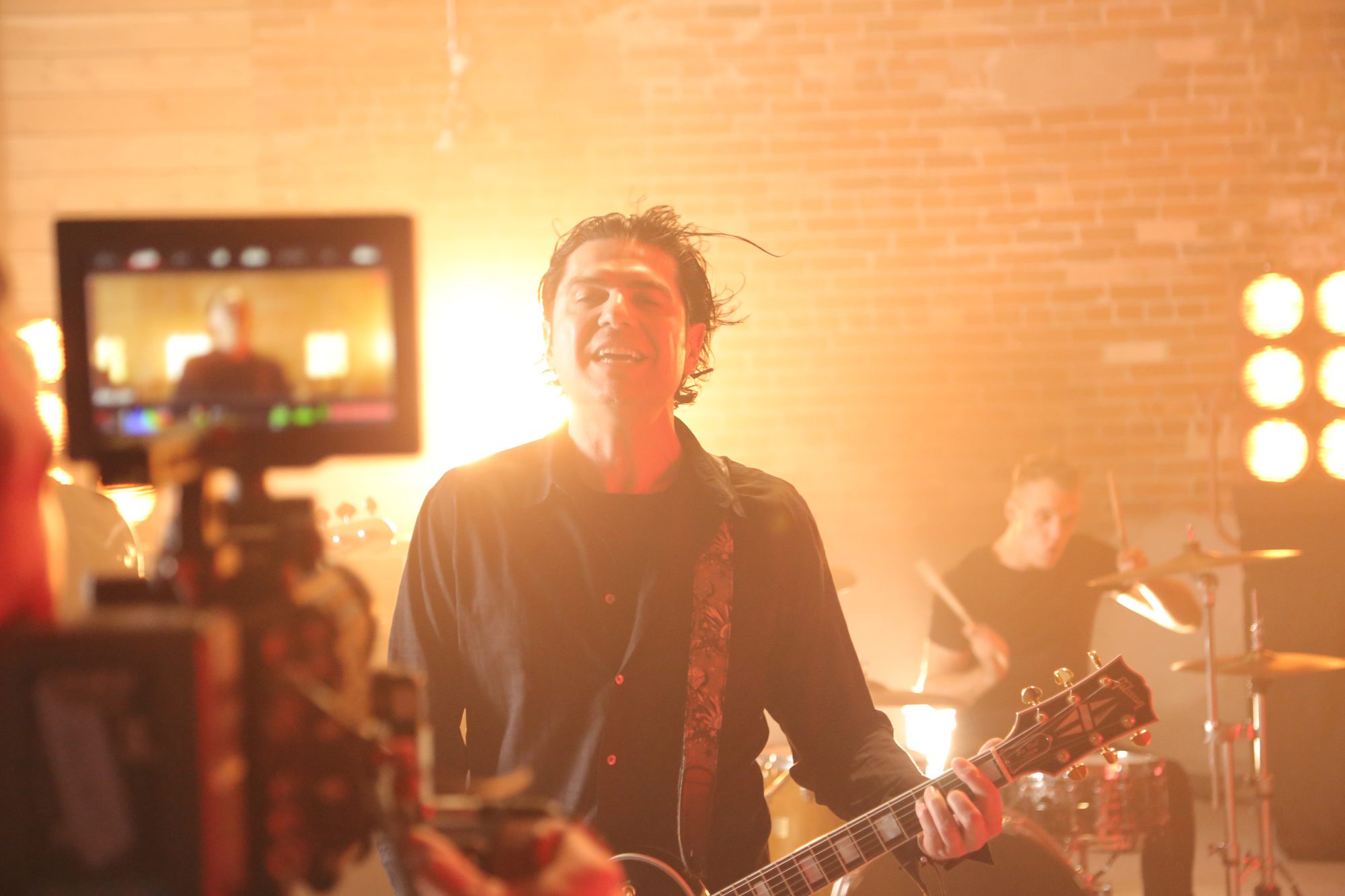 Reprising the Stellar Scene of Progressive Rock – Rising Singer and Songwriter Aldo Leopardi Has Arrived featured image