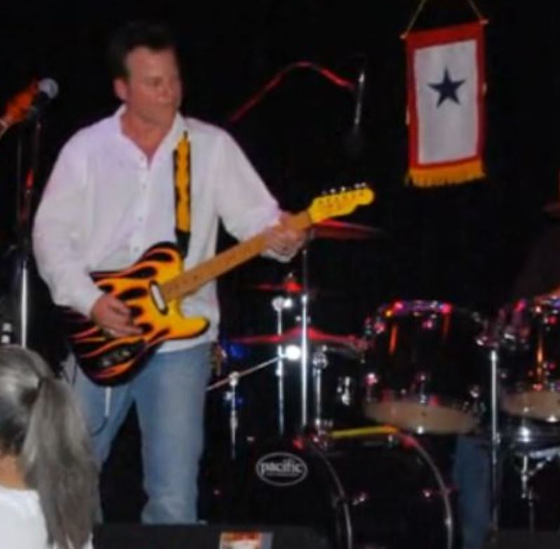 Riveting Jazz and Acoustic Combos: Emerging Sensation Woody Curtis Jr. All Set to Soar featured image